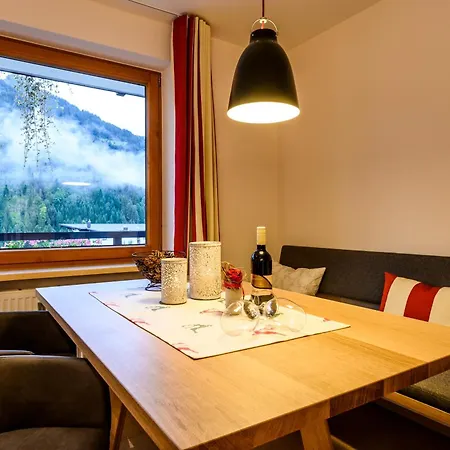 Sporthotel Walliser Hirschegg (Vorarlberg)