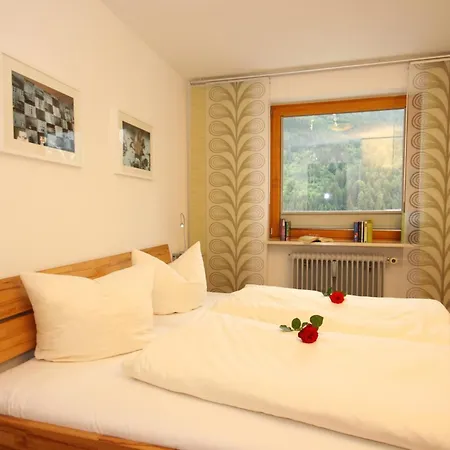 Sporthotel Walliser Hotel Hirschegg (Vorarlberg)