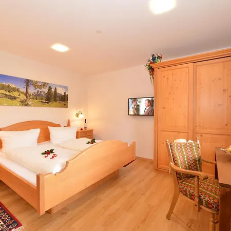 Hotel Sporthotel Walliser Hirschegg (Vorarlberg)