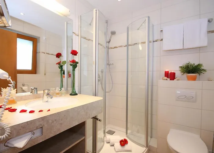 Walliser Hotel Hirschegg (Vorarlberg)